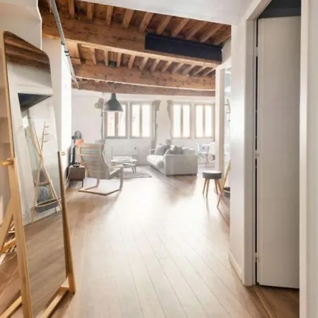 Appartement Au Coeur De La Vieille