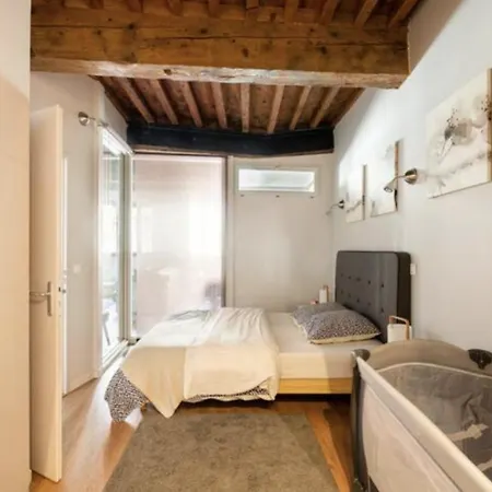 Apartamento Au Coeur De La Vieille Annecy